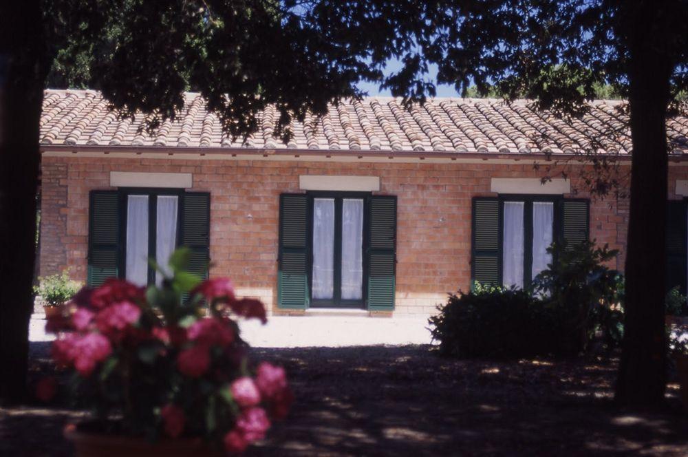 Razza Del Casalone Guest House Grosseto Eksteriør bilde