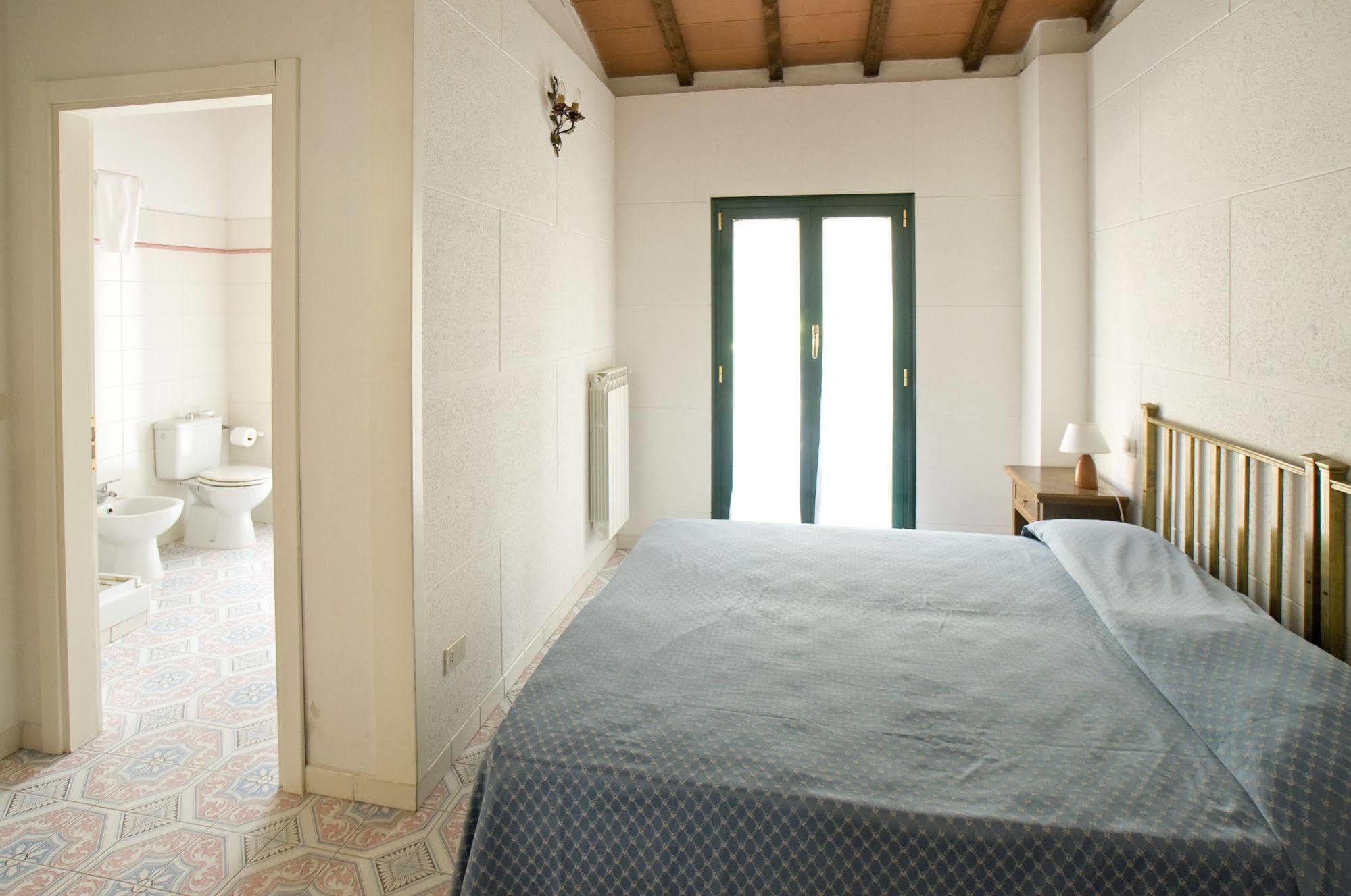 Razza Del Casalone Guest House Grosseto Eksteriør bilde